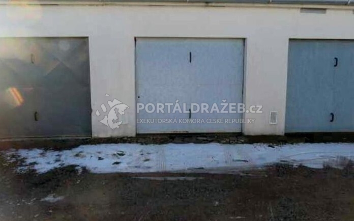 garáž ve Vysokém Mýtě, okres Ústí nad Orlicí