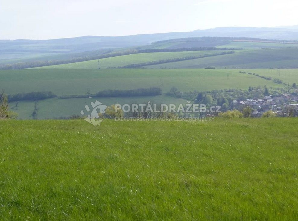 Podíl 1/4 na pozemcích, obec Šumice, okres Uherské Hradiště