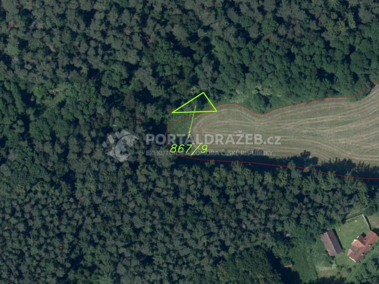 Pozemek o velikosti 3882m2, Nahoruby