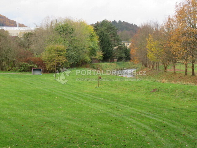 1/3 podíl na pozemcích LV 315 v obci Vranová