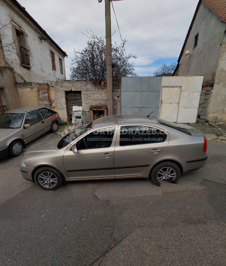 Dražba nemovité věci pozemku jehož součást je