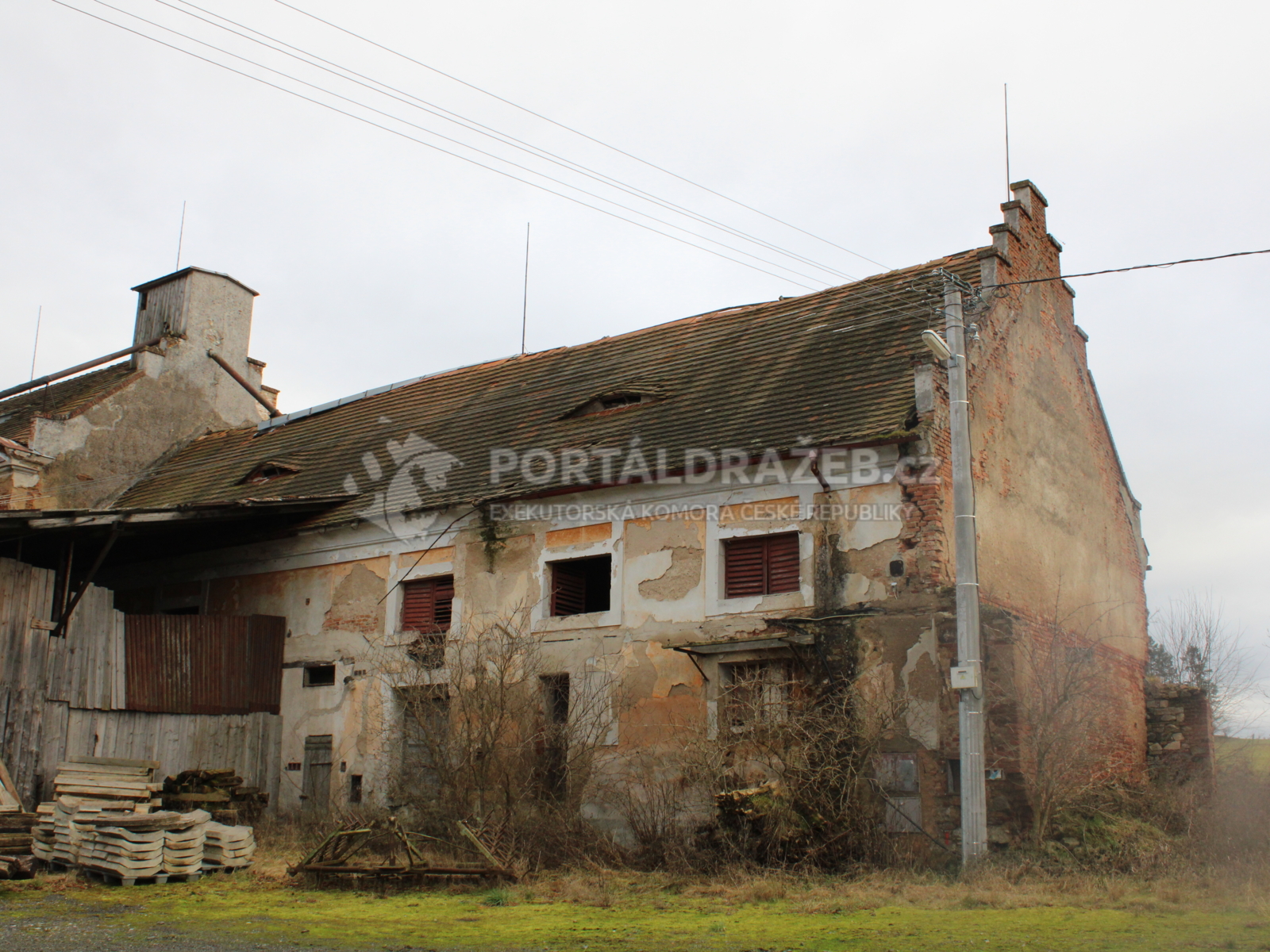 ideální podíl 1/2 zemědělské stavby v k.ú. Radkovice u Měčína, okres Klatovy, opakovaná dražba