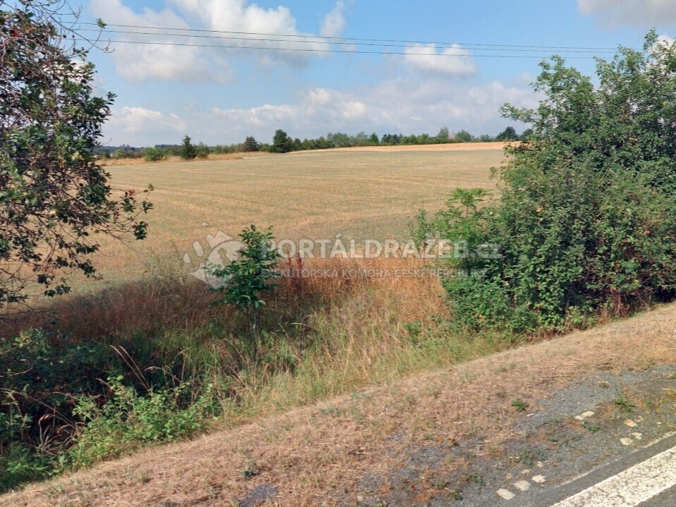Pozemek o velikosti 645m2, Velký Újezd