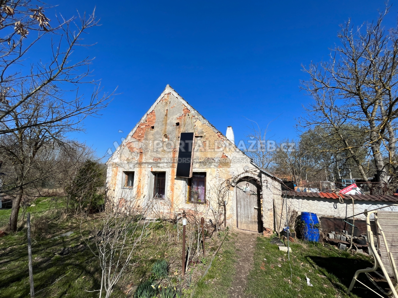 ideální podíl 1/10 rodinného domu se zahradou v k.ú. Ponědraž, okres Jindřichův Hradec, opakovaná dražba
