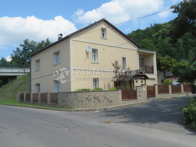Dražba, dům. Nový Bor