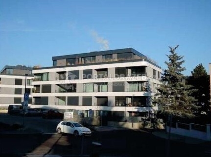 Dražba bytu 3+kk s parkovacími stáními v Praze -