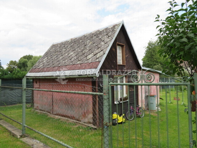 Chata o velikosti 1m2, Česká Lípa, opakovaná