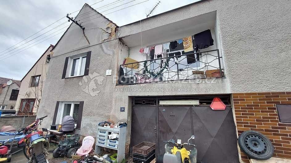 rodinný dům s pozemkem, k.ú. Šlapanice v Čechách