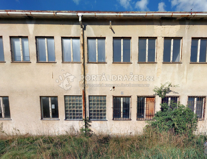 Průmyslová stavba, Rynoltice