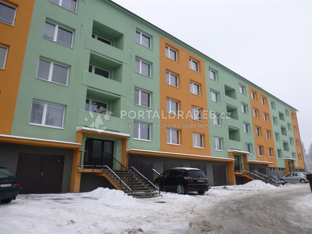 Opakovaná dražba podílu id. 1/2 na bytové