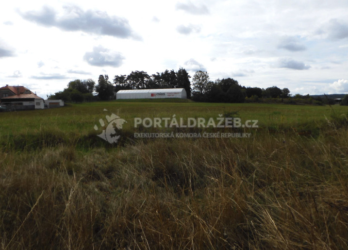 Pozemky  o velikosti 6211m2 v katastrálním území