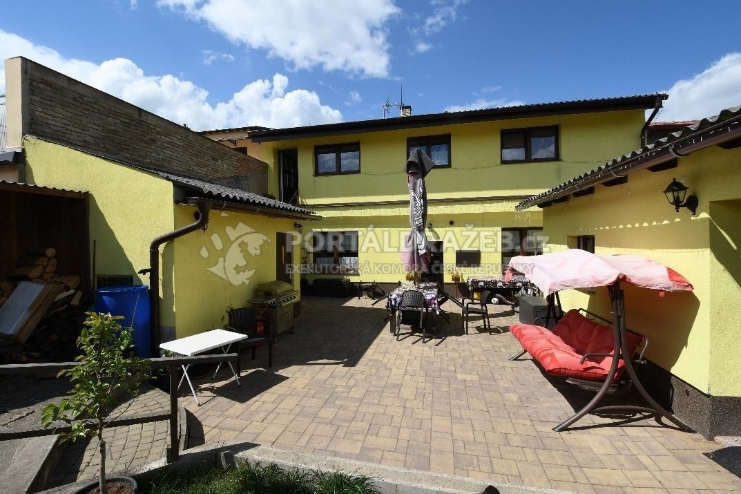 Dražba rodinného domu na ul. Za Villou 56, 273 05 Svinařov, včetně pozemků