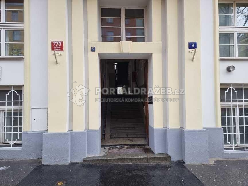 Byt 2+1 včetně podílu na spol. částech domu a