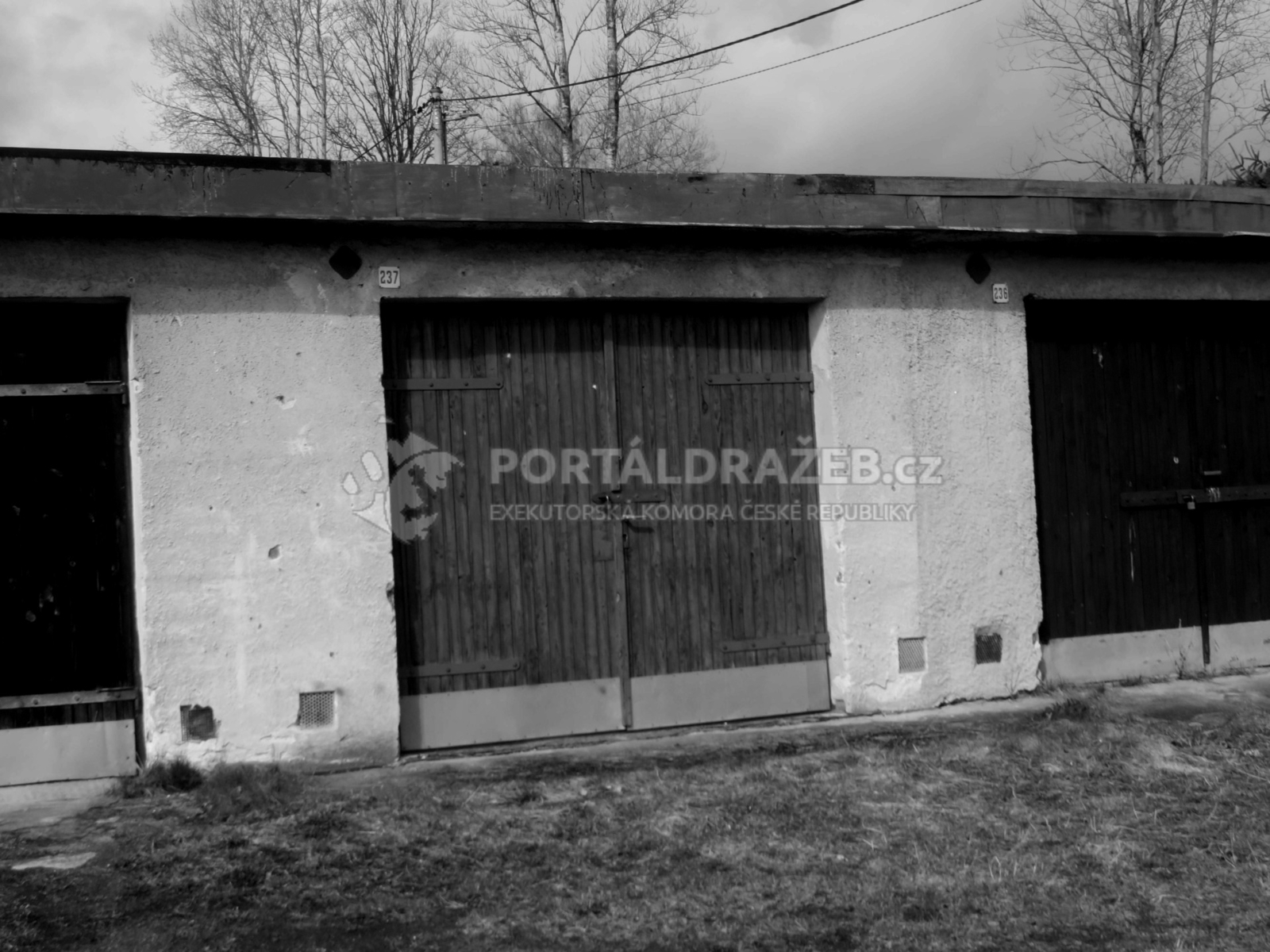 Řadová garáž v k. ú Rotava, okres Sokolov