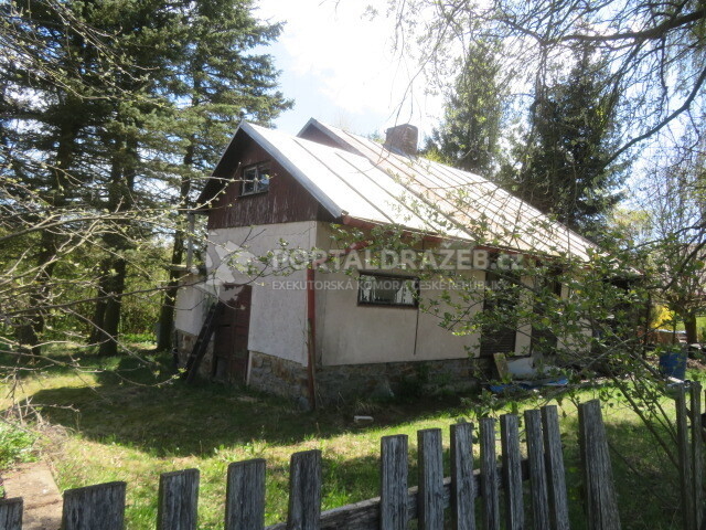 Dražba podílu id. 1/2 na RD v obci Hlinsko, okres Chrudim