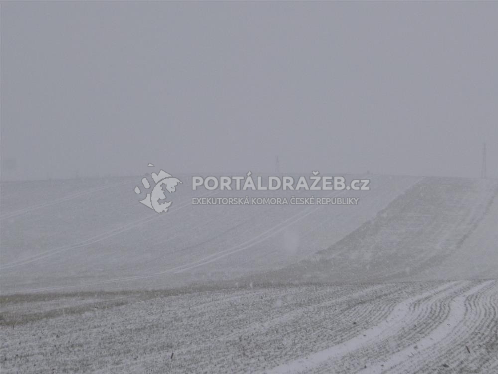 id. 3/4 orné půdy v Chlumčanech, okr. Plzeň - jih