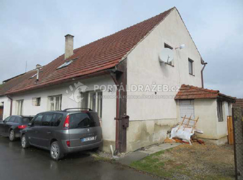 Podíl 1/2 rodinného domu, Domašov