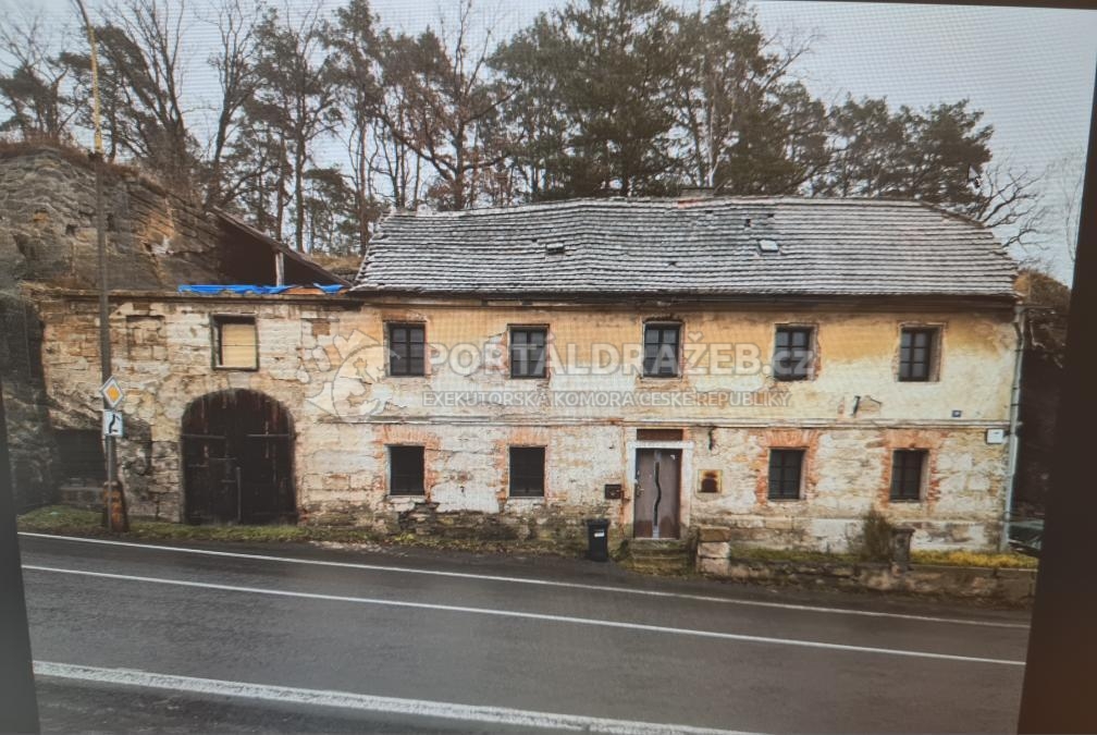 rodinný dům v obci Zahrádky u České Lípy na p.č.