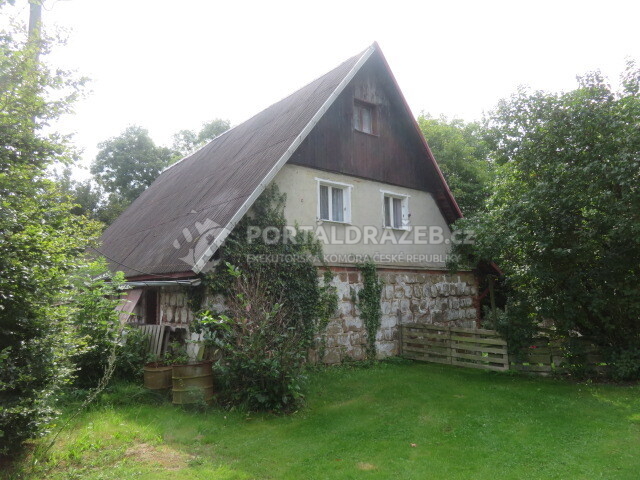 rod.dům v obci Dubnice č.p. 170 se zahradou